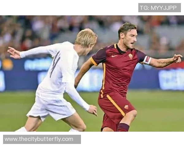 厄德高在国际舞台上的崛起与影响力分析：从青年才俊到足球巨星的成长之路