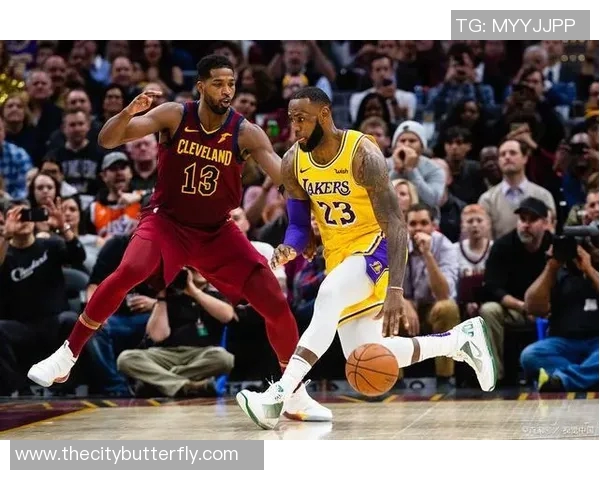 国王队与湖人队精彩对决回放全程中文解说分析